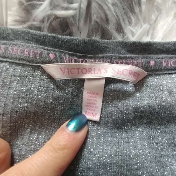 VS Metallic gray top M - Picture 4 of 4